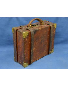 William Evans leather and oak shotgun cartridge magazine box on green felt

